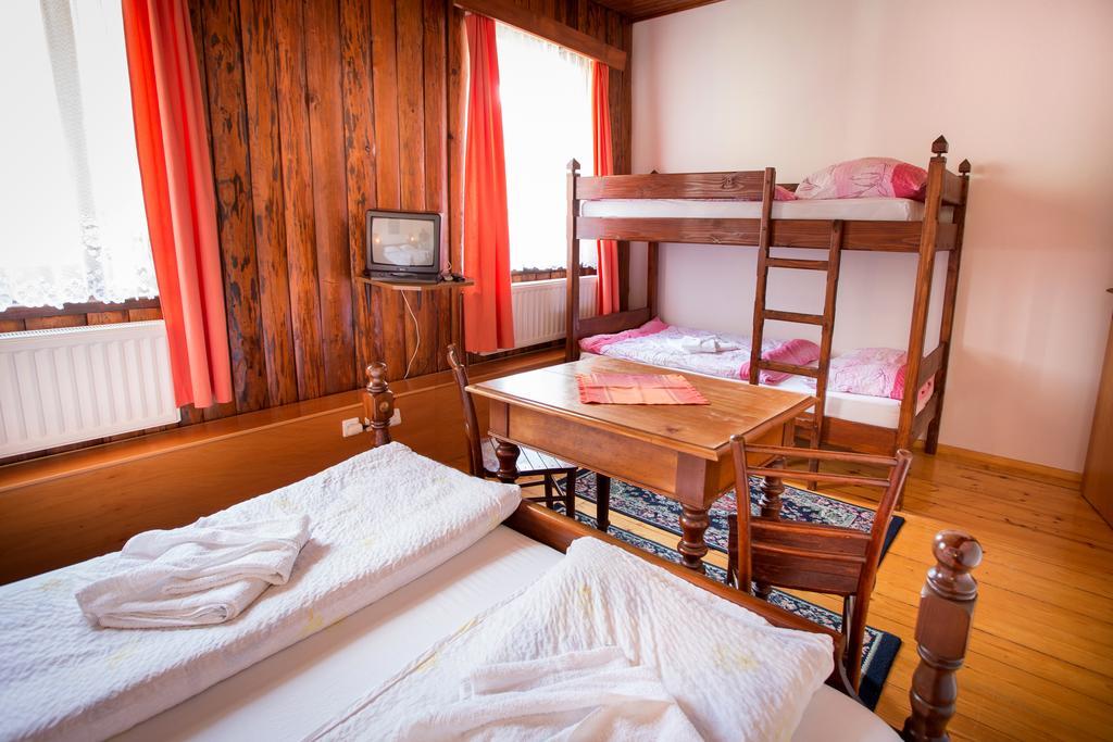 Guest House Gostisce Gacnk V Logu Cerkno Room photo