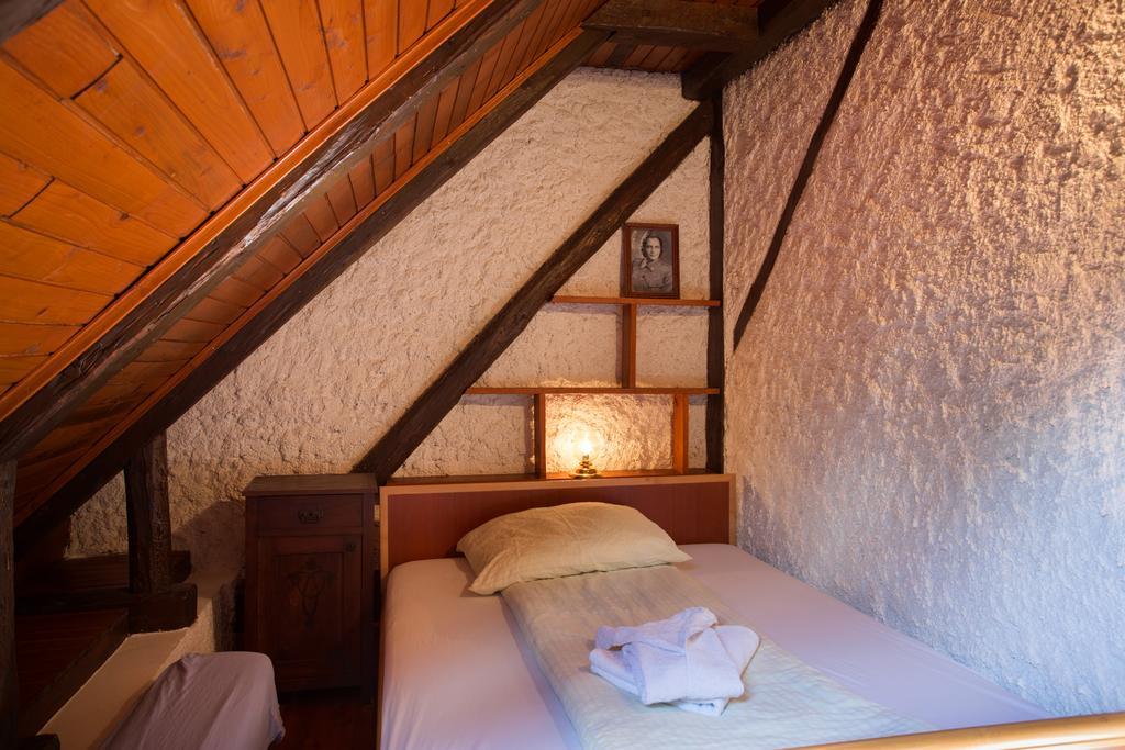 Guest House Gostisce Gacnk V Logu Cerkno Room photo
